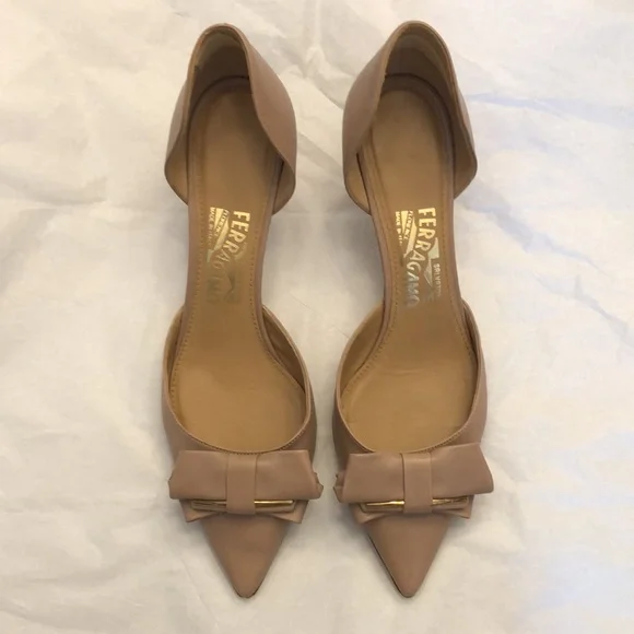 🎉Host Pick🎉 Salvatore Ferragamo Rietta d’Orsay Bow Pumps, Size 9. - Picture 2 of 16